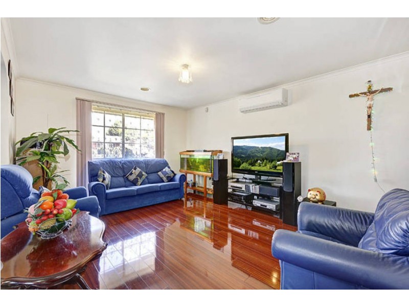 111 Cassninia Crescent, Meadow Heights VIC 3048