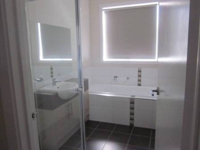 6 Rivette Street, Craigieburn VIC 3064