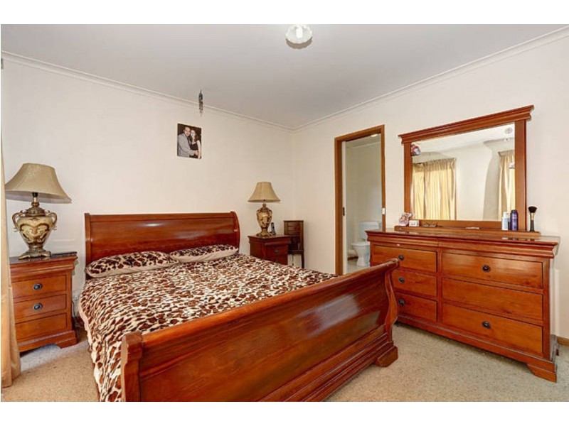 14 Coorong Court, Meadow Heights VIC 3048