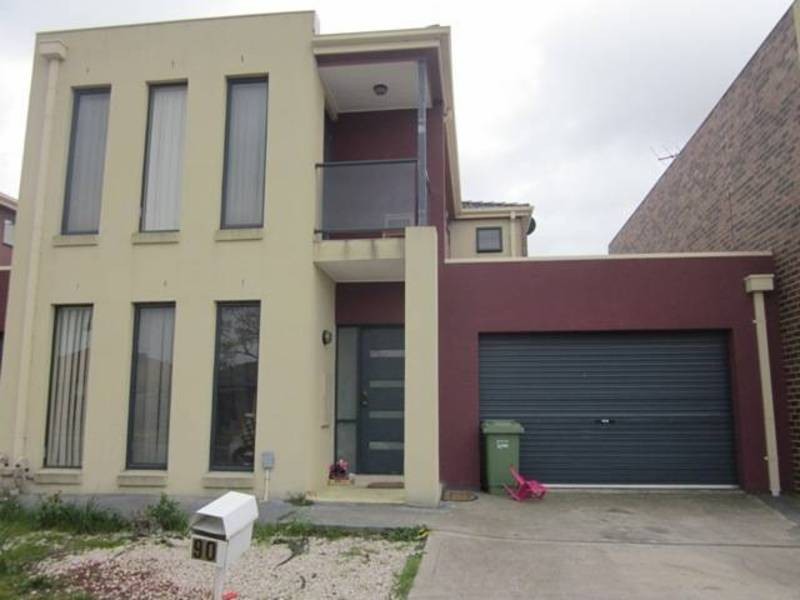 90 Hayfield Road, Roxburgh Park VIC 3064