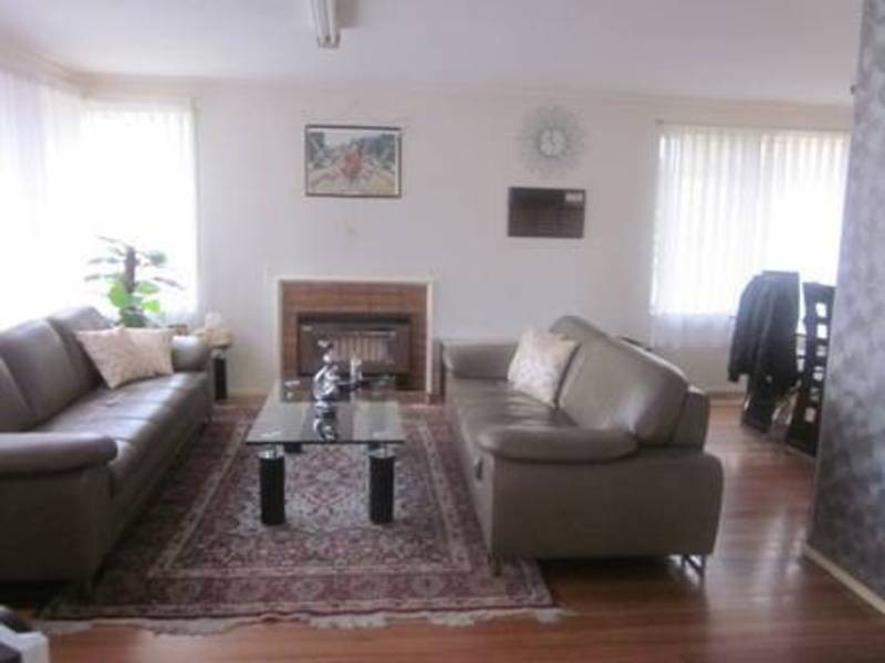 8 Smeaton Avenue, Dallas VIC 3047