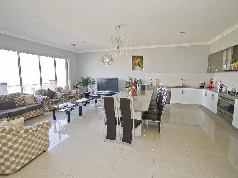 4 Hawkstowe Crescent, Greenvale VIC 3059