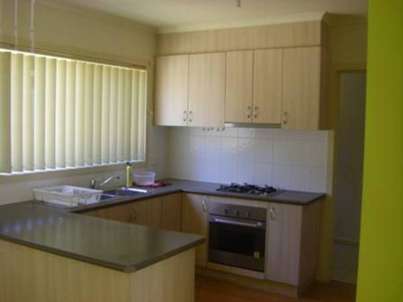 5/32 Papworth Place, Meadow Heights VIC 3048