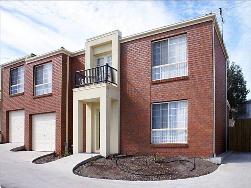 7/32 Papworth Place, Meadow Heights VIC 3048