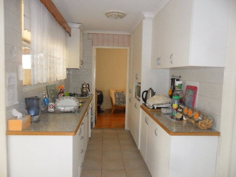 1 Navaree Court, Meadow Heights VIC 3048