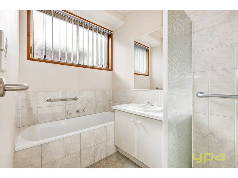 13 Manuka Place, Meadow Heights VIC 3048