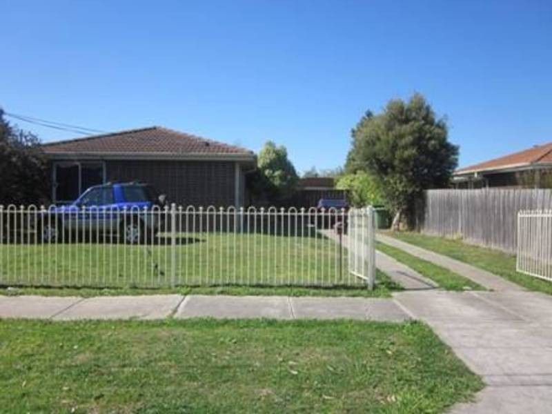 3 Navaree Court, Meadow Heights VIC 3048