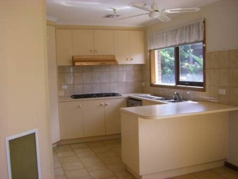 4 Hartley Crescent, Greenvale VIC 3059