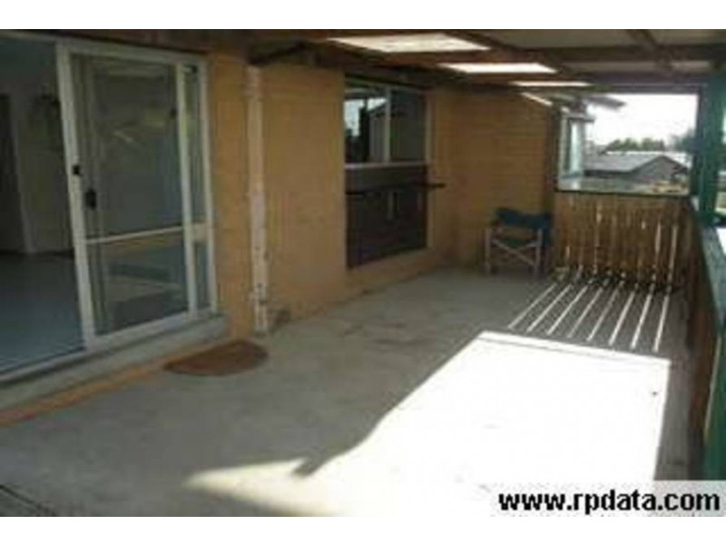 10 Lubeck Court, Meadow Heights VIC 3048