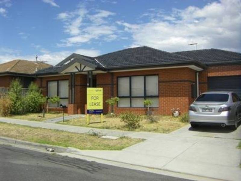 2/4 Appin Court, Meadow Heights VIC 3048