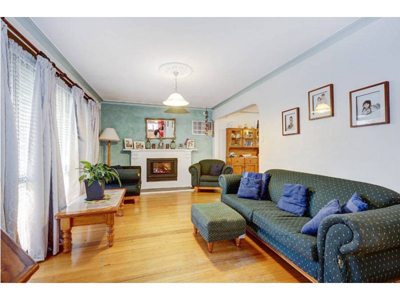 30 Alec Crescent, Fawkner VIC 3060