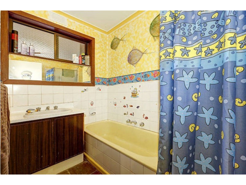 30 Alec Crescent, Fawkner VIC 3060