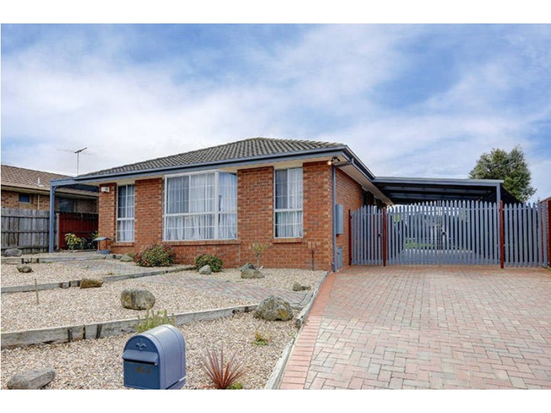 8 Bullrush Court, Meadow Heights VIC 3048