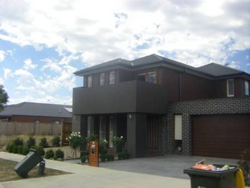 14 Basken Drive, South Morang VIC 3752