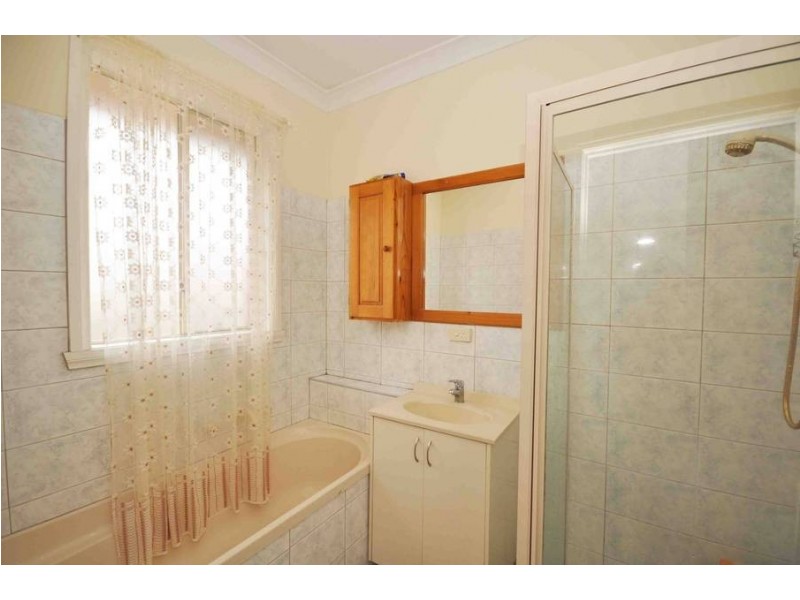 15 Peppermint Grove, Meadow Heights VIC 3048