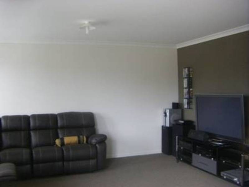 14 Basken Drive, South Morang VIC 3752