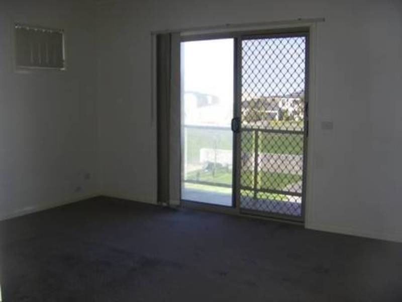 22 Brookvale Court, Roxburgh Park VIC 3064