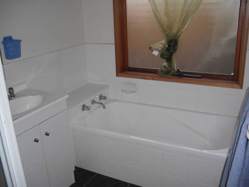 2 Airley court, Meadow Heights VIC 3048