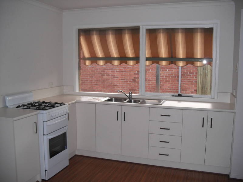 2 Airley court, Meadow Heights VIC 3048