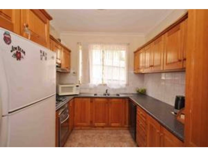 15 Peppermint Grove, Meadow Heights VIC 3048