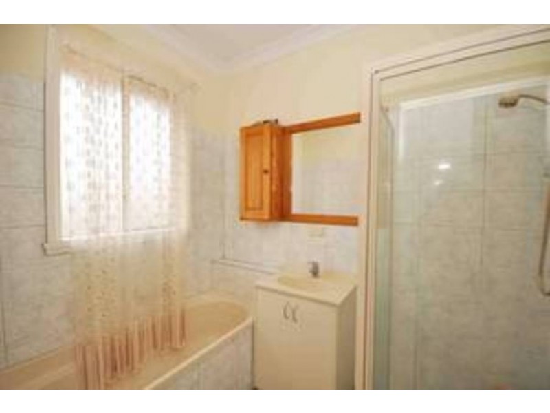 15 Peppermint Grove, Meadow Heights VIC 3048