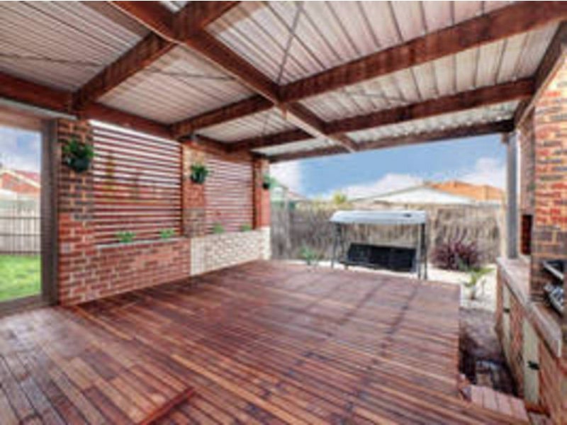 2/16 Brodie Court, Meadow Heights VIC 3048