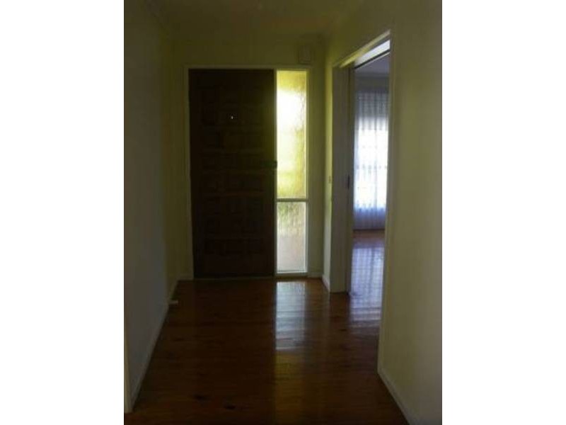 63 Rokewood Crescent, Meadow Heights VIC 3048