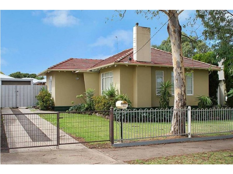 10 Nisbett Street, Reservoir VIC 3073