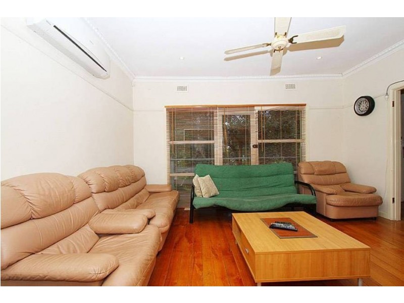 27 Jenkin Street, Reservoir VIC 3073