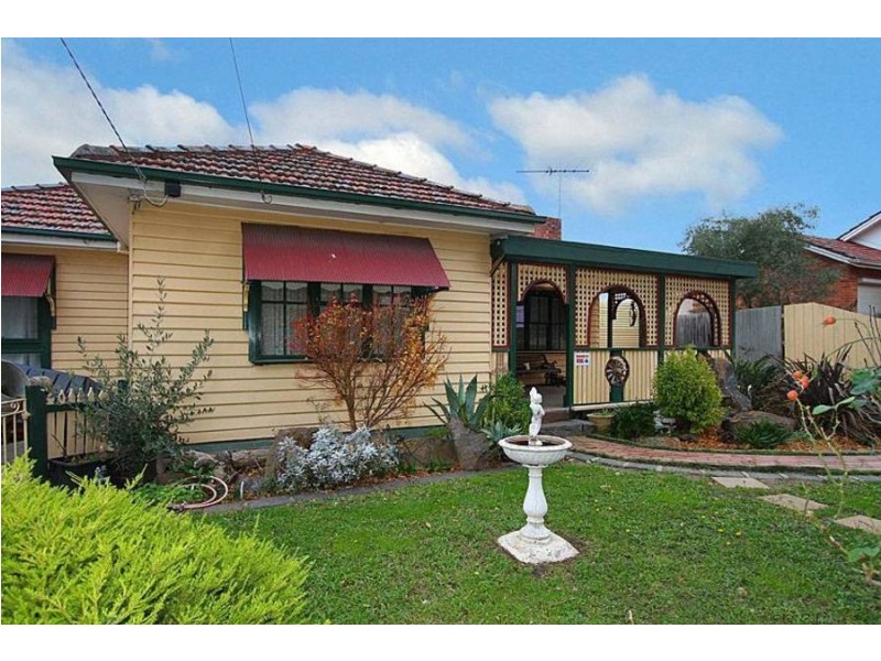 11 Dwyer Avenue, Reservoir VIC 3073