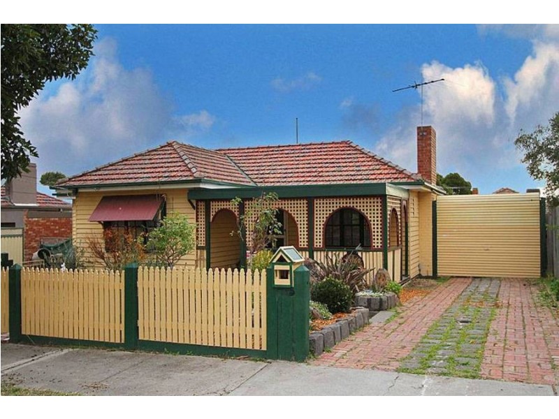 11 Dwyer Avenue, Reservoir VIC 3073