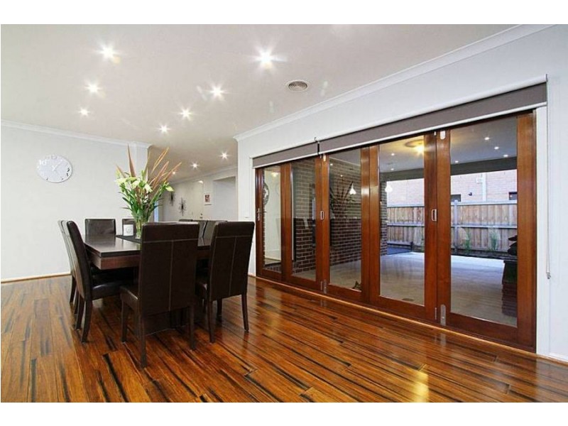 20 Moffat Drive, Lalor VIC 3075