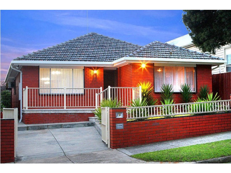 11 Hawthorn Road, Northcote VIC 3070