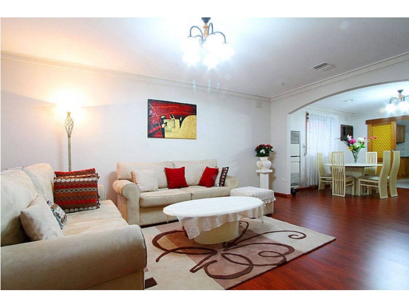 11 Hawthorn Road, Northcote VIC 3070