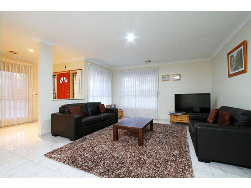 7 Glenfield Court, Lalor VIC 3075