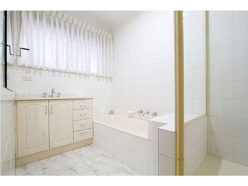 7 Glenfield Court, Lalor VIC 3075