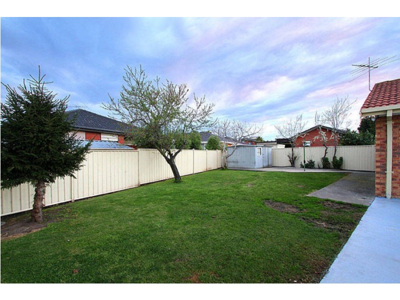 7 Glenfield Court, Lalor VIC 3075