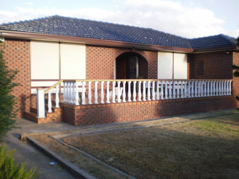 24 Regent Street, Hadfield VIC 3046