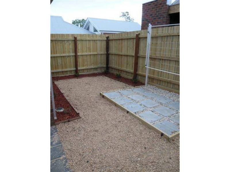 2/8  Farringdon Street, Pascoe Vale VIC 3044