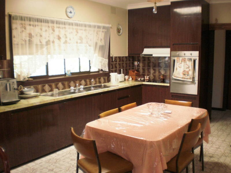 24 Regent Street, Hadfield VIC 3046