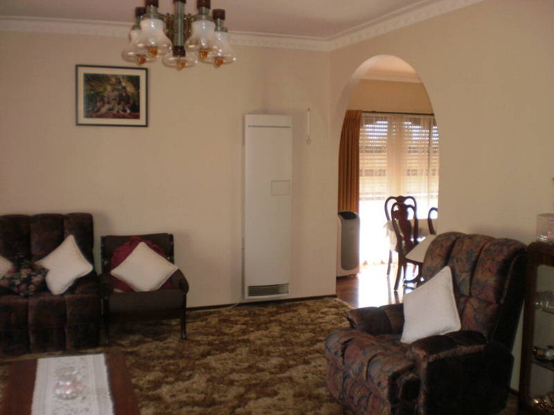 24 Regent Street, Hadfield VIC 3046