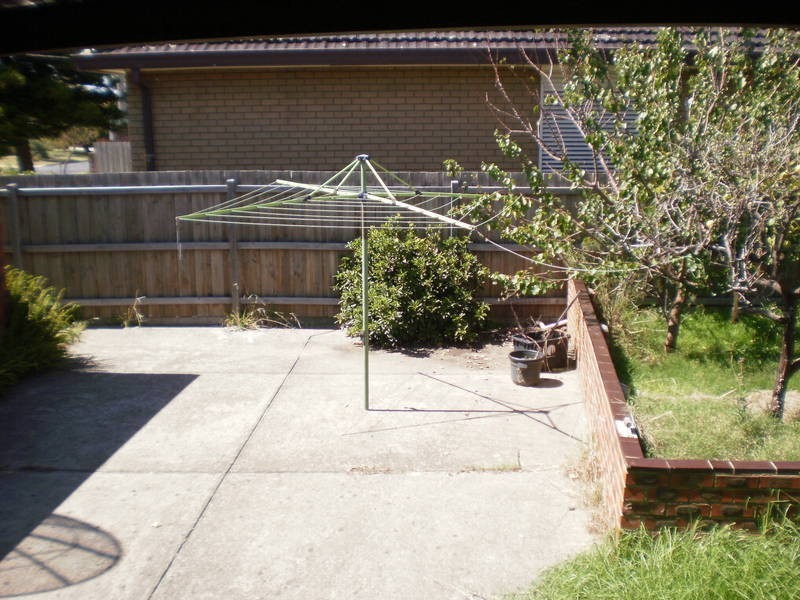 24 Regent Street, Hadfield VIC 3046