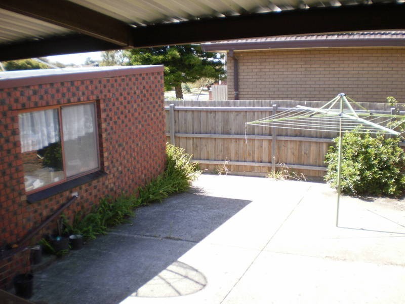 24 Regent Street, Hadfield VIC 3046