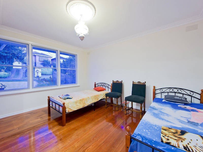 26 Valley Crescent, Glenroy VIC 3046