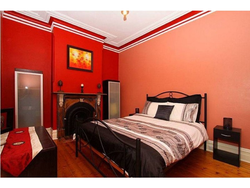 14 Livingstone Parade, Preston VIC 3072