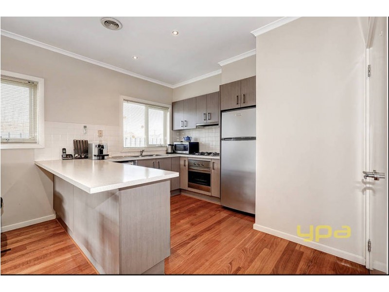 4/10 Lyonsville Avenue, Preston VIC 3072