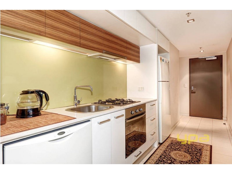 512/100 Harbour Esplanade, Docklands VIC 3008