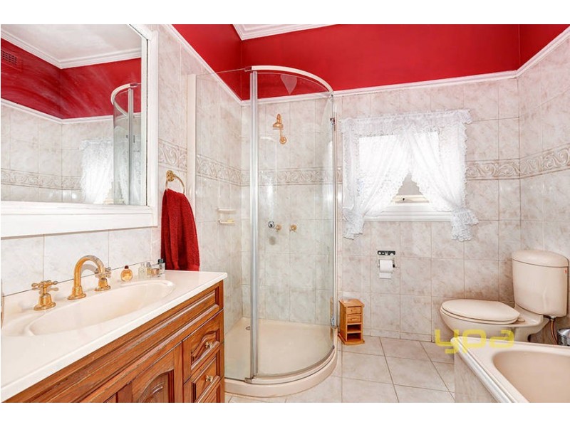 52 Marchant Avenue, Reservoir VIC 3073