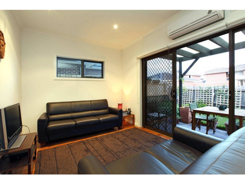 4/27-29 Miranda Road, Reservoir VIC 3073