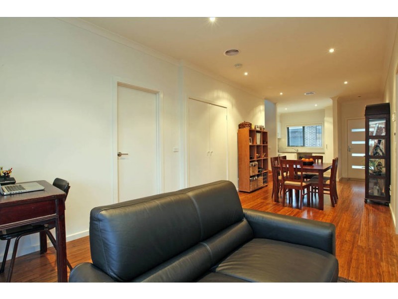 4/27-29 Miranda Road, Reservoir VIC 3073